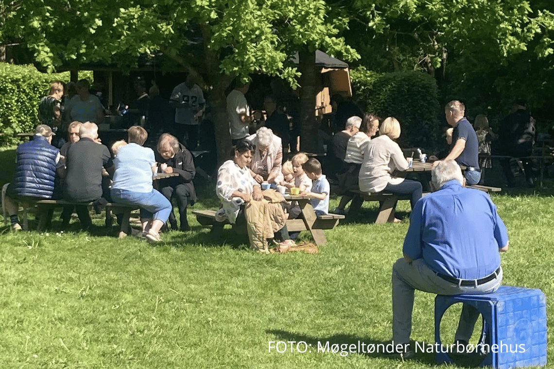 100 bedste og oldeforældre hyggede sig med børne- og oldebørn